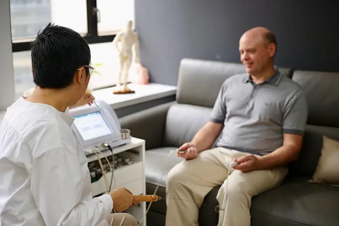 Rayonex Bioresonace machine in use.